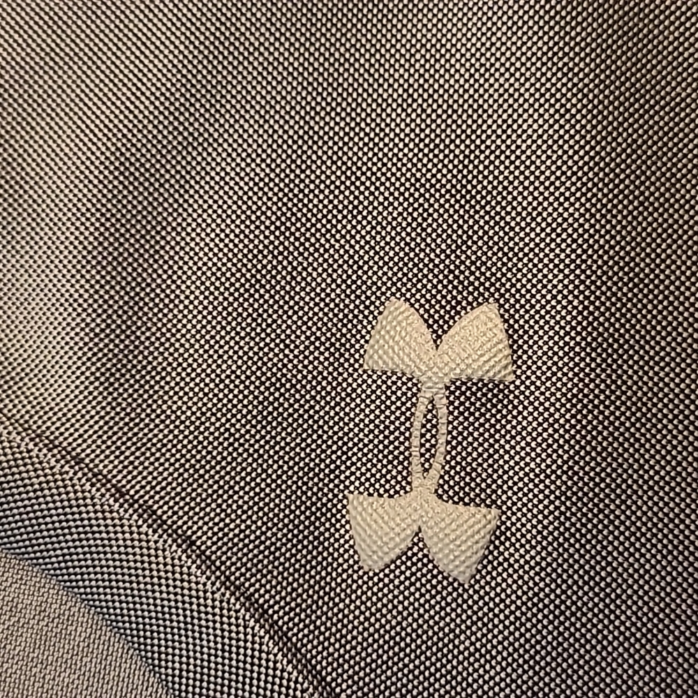 Under Armour Heatgear Short Sleeved Athletic T-shirt - Picture 5 of 9
